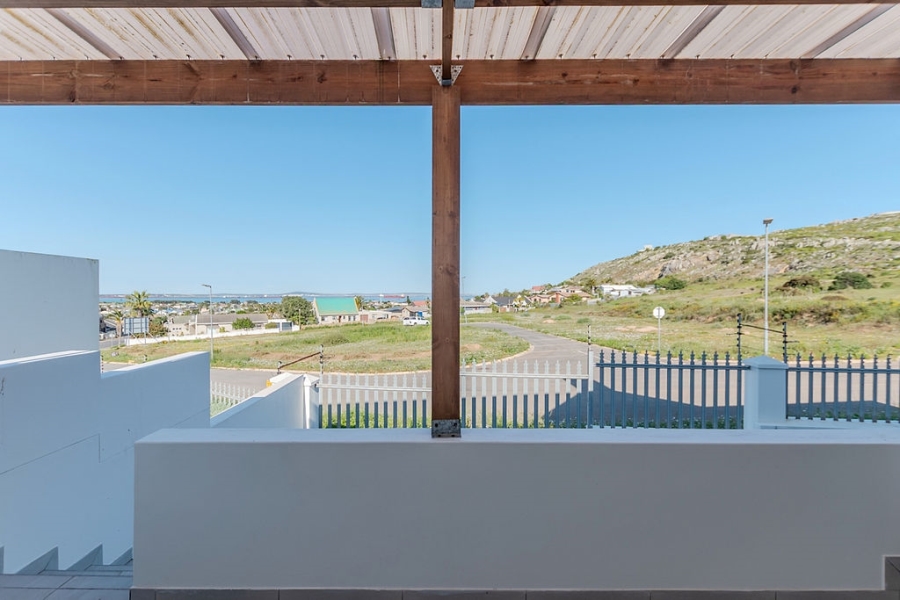 To Let 2 Bedroom Property for Rent in Welgedaan Estate Western Cape